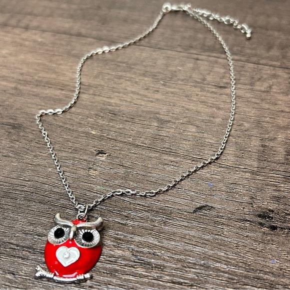 Red Owl With Heart and Crystal Pendant Necklace - Picture 1 of 3